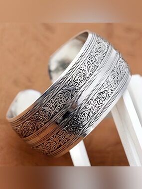 Western Silver Cuff Bracelet Bohemian Cuff Bracelet in silver